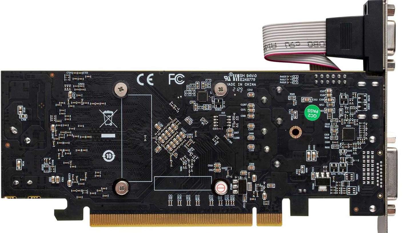 骄傲时刻！三面五星红旗一同升起.